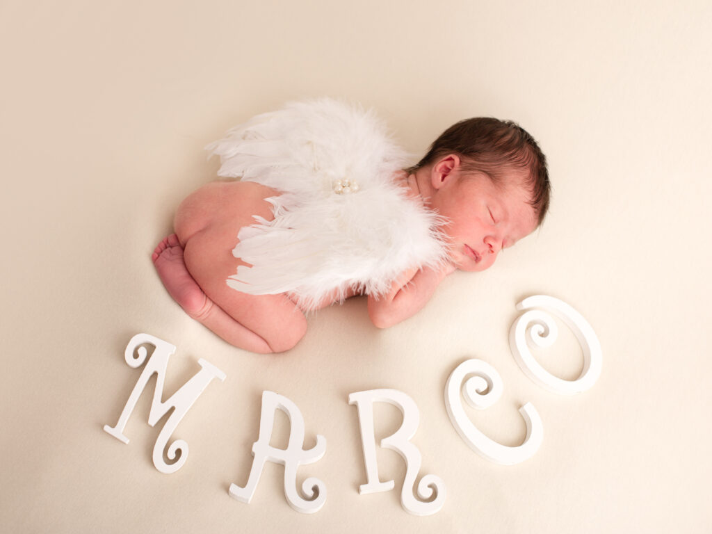 recién nacido alas ángel foto newborn